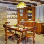 Tavolo con dispensa — foto 2