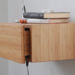 Comodino in bamboo con maniglia incisa — foto 2